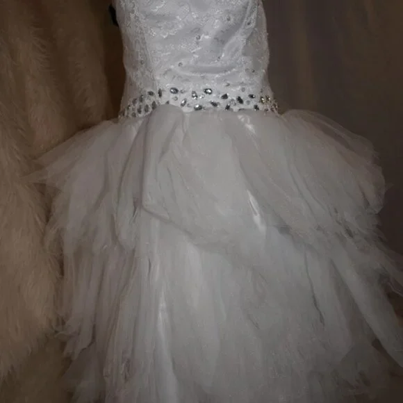Short DRESS White Tule with Lace Top Size M/L USED4PHOTO SHOOT BY JJ'S House - Picture 4 of 11
